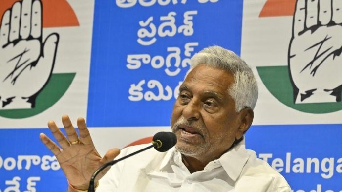 jeevan reddy clarifies party switch talk targets sanjay